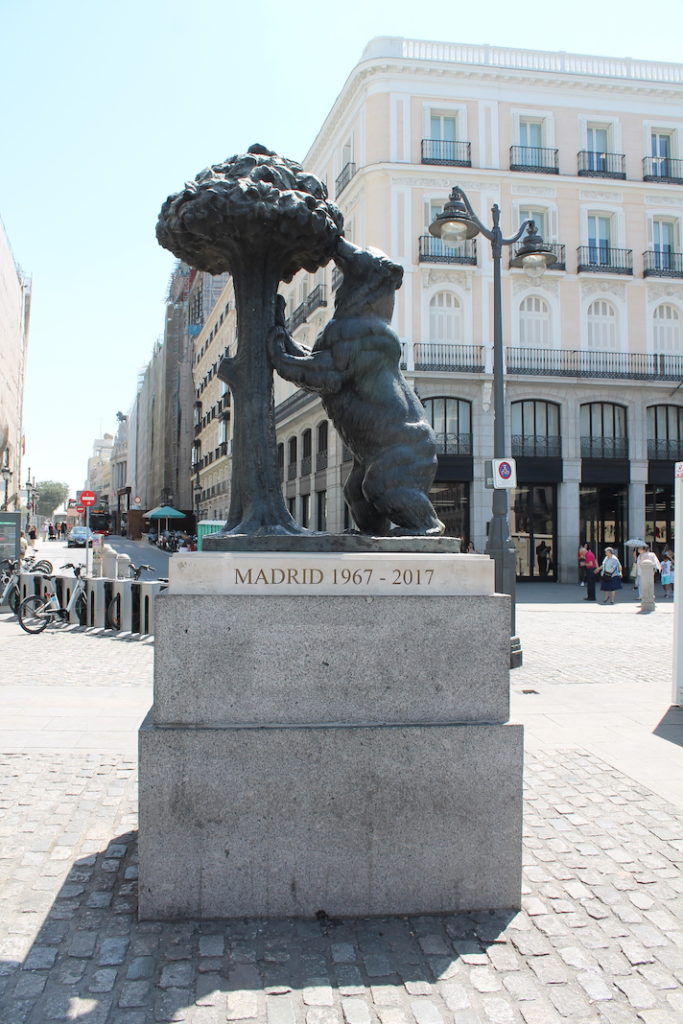 Madrid der Bär und der Erdbeerbaum