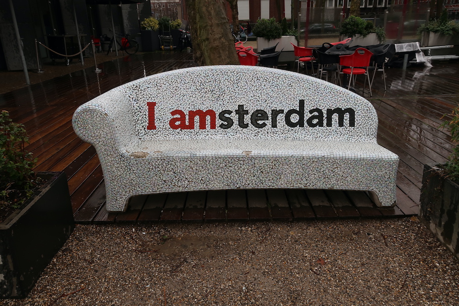 Amsteram Bank