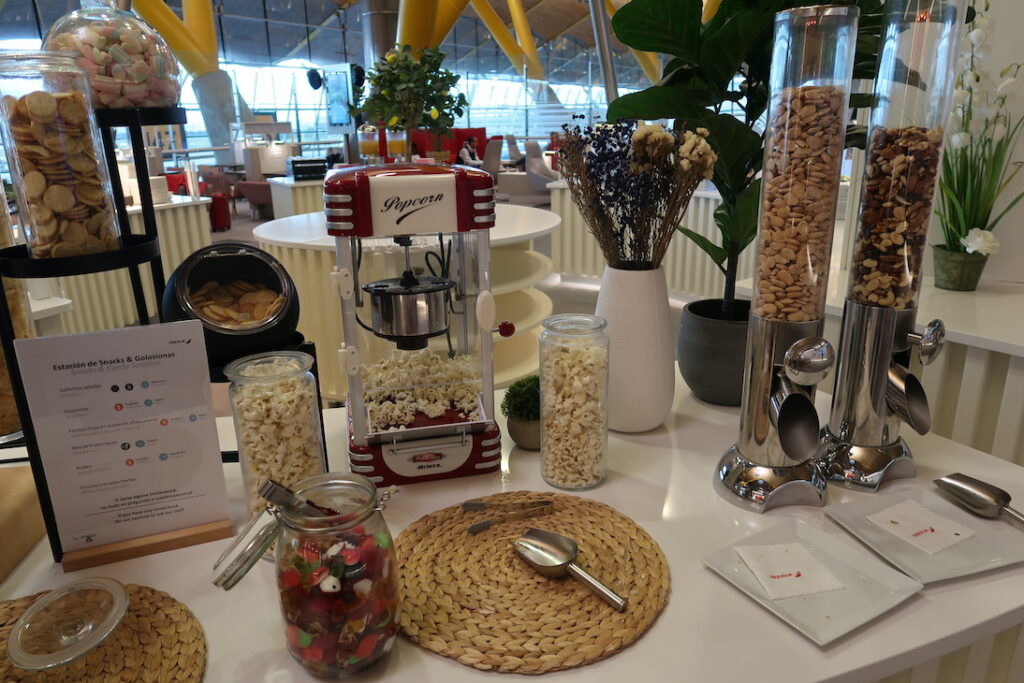 Iberia Premium Lounge Dalí Popcorn Maschine