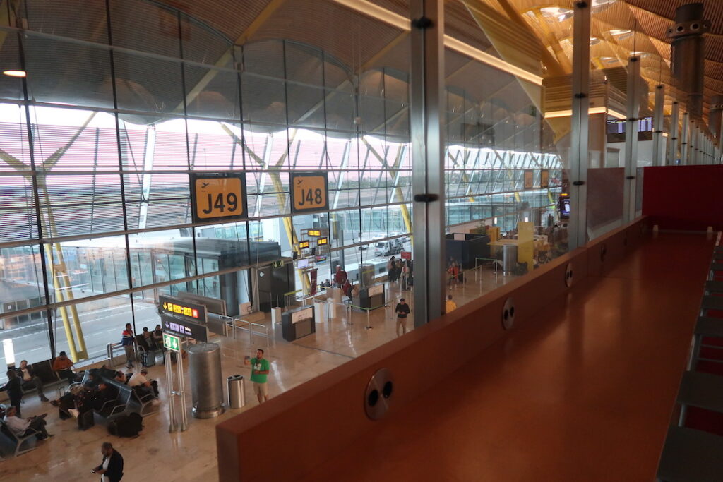 Iberia Premium Lounge Dalí Gates